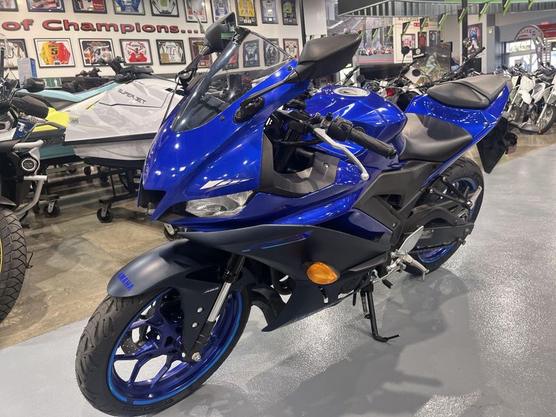 Used 2022 Yamaha YZF-R3 ABS Image 14
