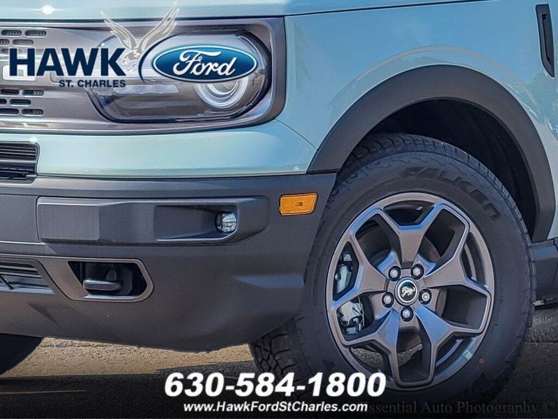 2024 Ford Bronco Sport Badlands photo 2