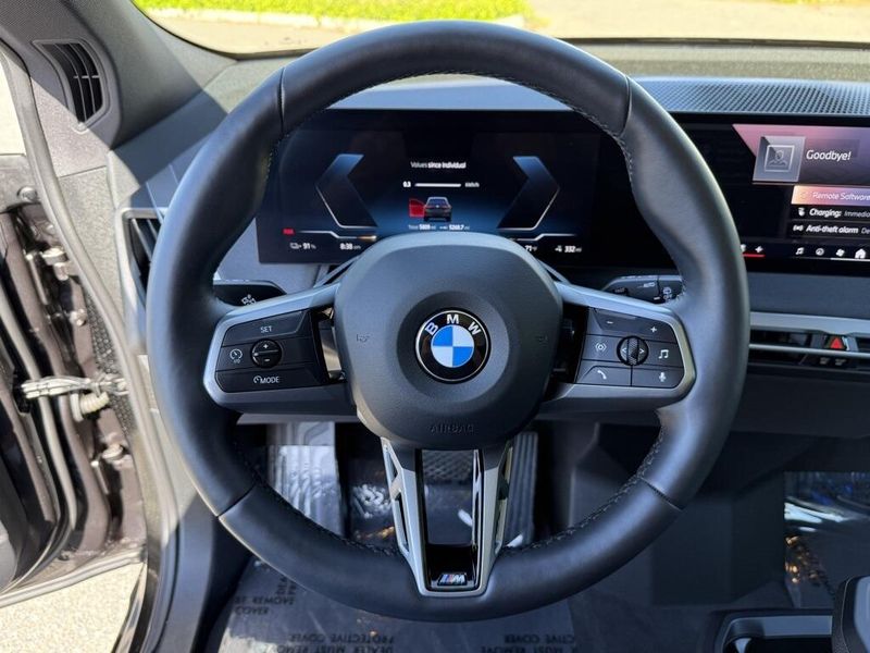 2025 BMW iX xDrive50Image 25