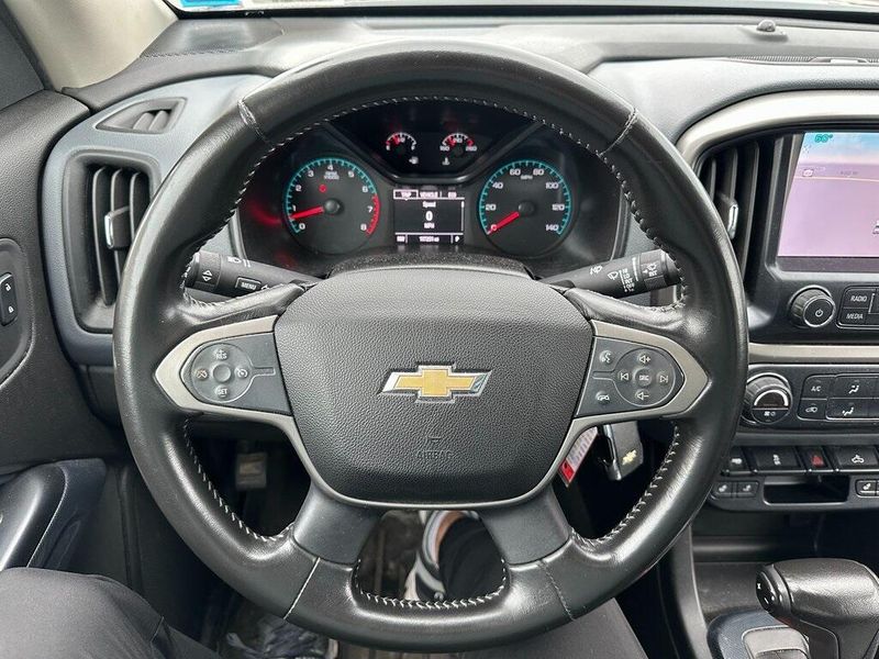 2015 Chevrolet Colorado Z71Image 2
