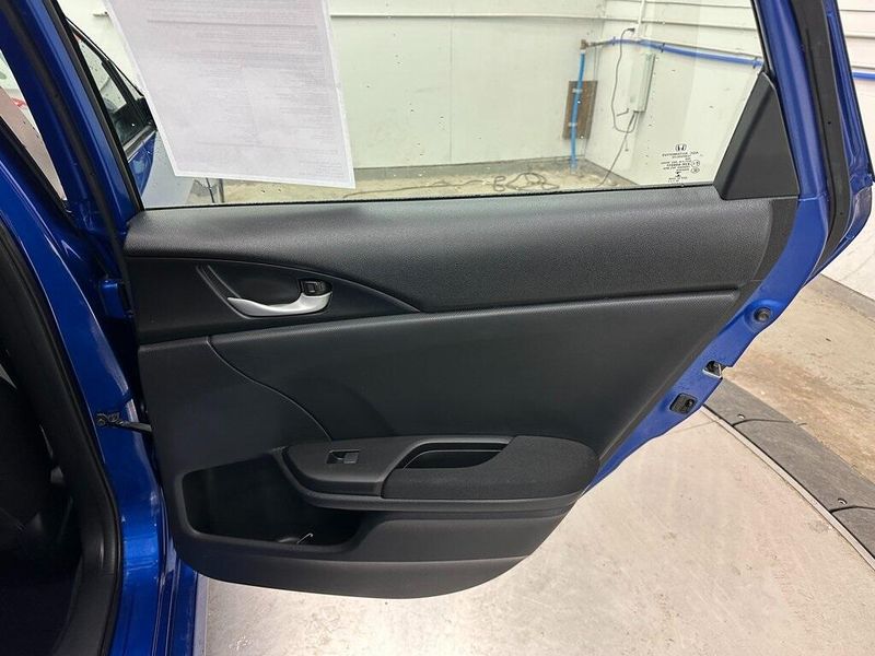 2019 Honda Civic LXImage 23