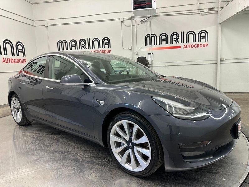 2018 Tesla Model 3 Long RangeImage 1