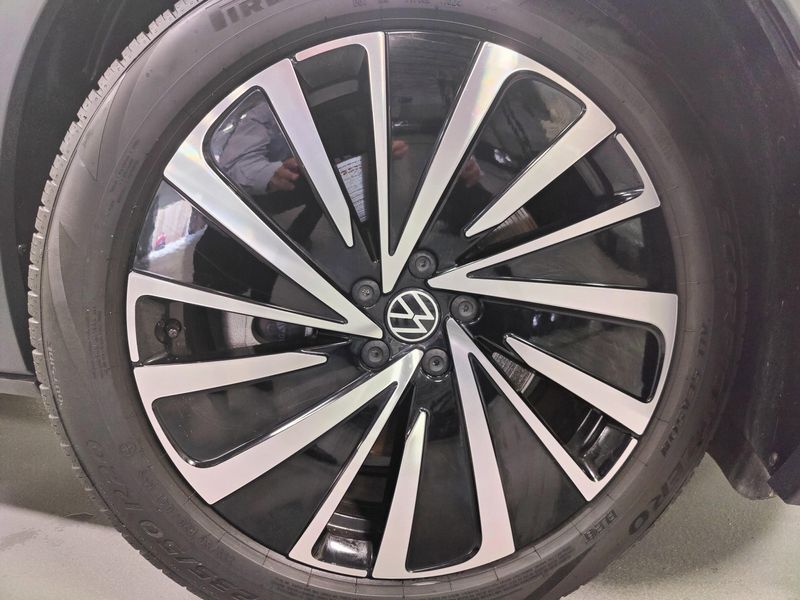 Used 2024 Volkswagen ID.4 S w/Glass RoofImage 24