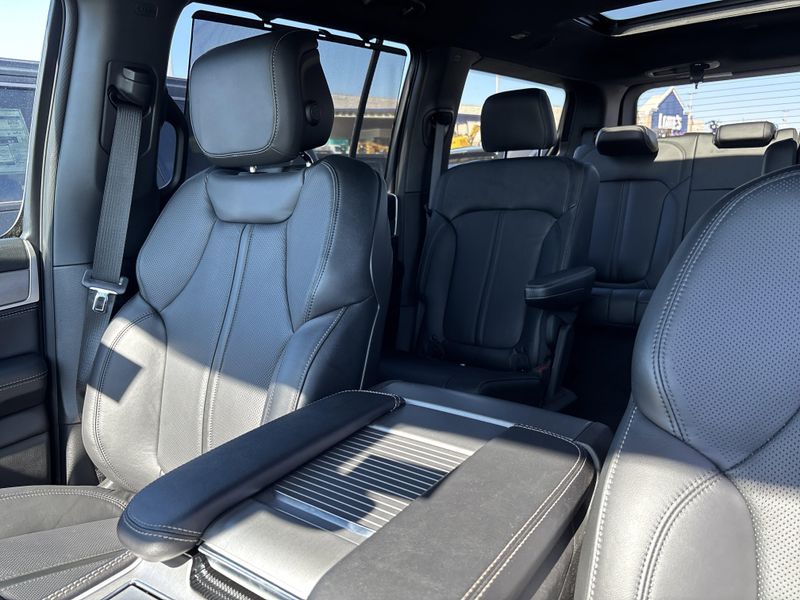 2026 Jeep Grand Wagoneer Limited Reserve 4x4Image 46