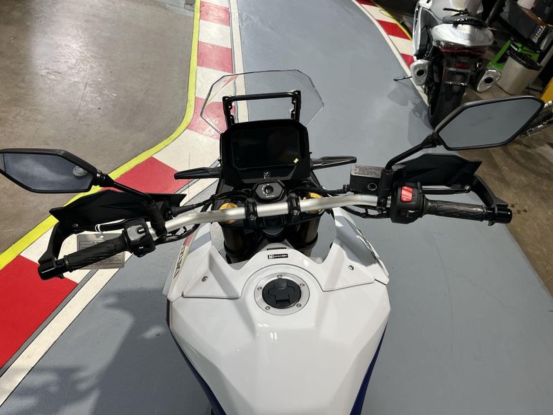 2024 Suzuki V-STROM 800DE Image 14