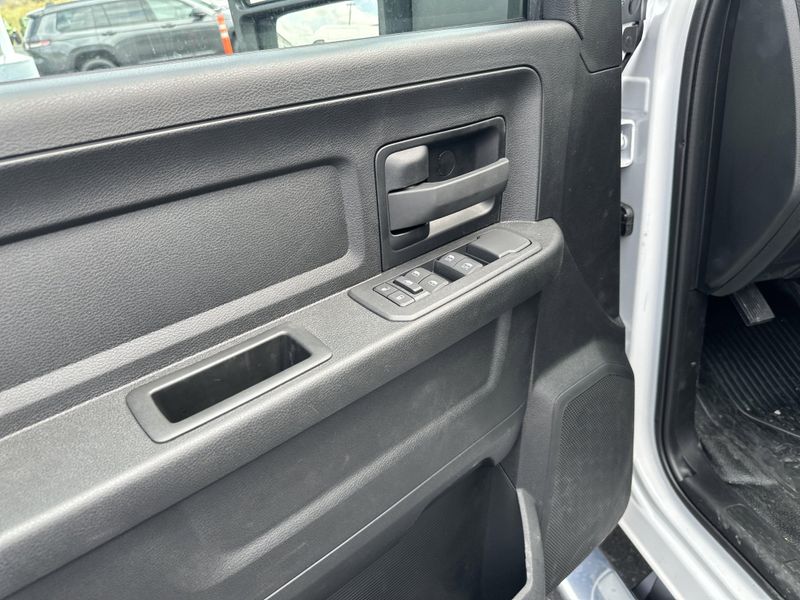 New 2025 RAM 5500 Tradesman Chassis Crew Cab 4x4 84