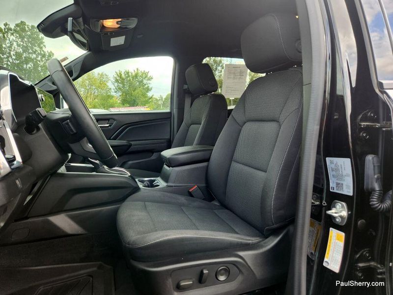 Used 2024 GMC Canyon Elevation