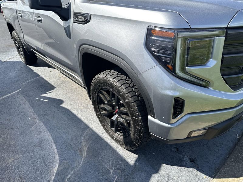 2023 GMC Sierra 1500 ElevationImage 4