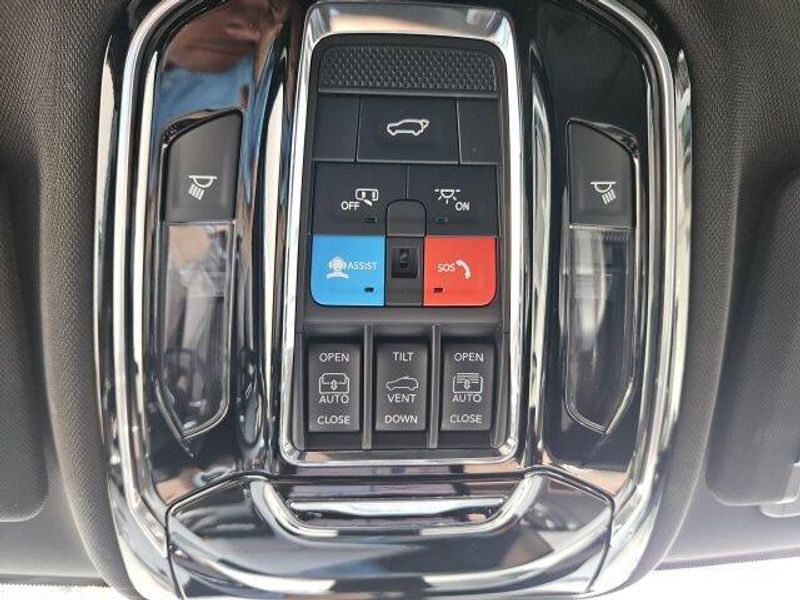 Used 2024 Jeep Grand Cherokee Summit
