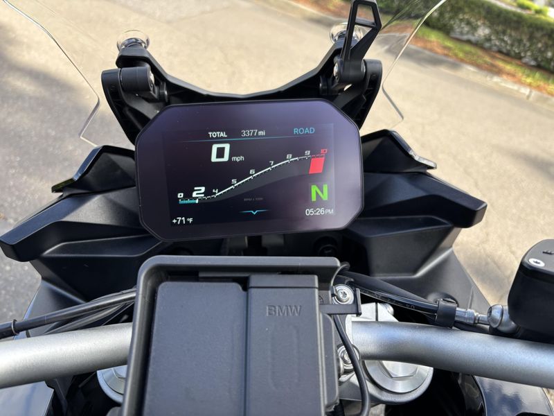 2022 BMW F 900 XR 