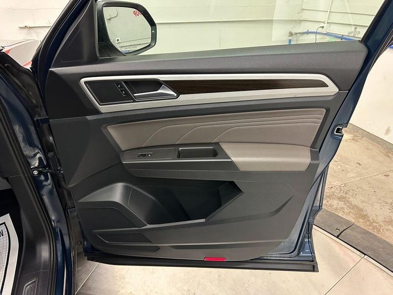 2022 Volkswagen Atlas 3.6L V6 SE w/TechnologyImage 30