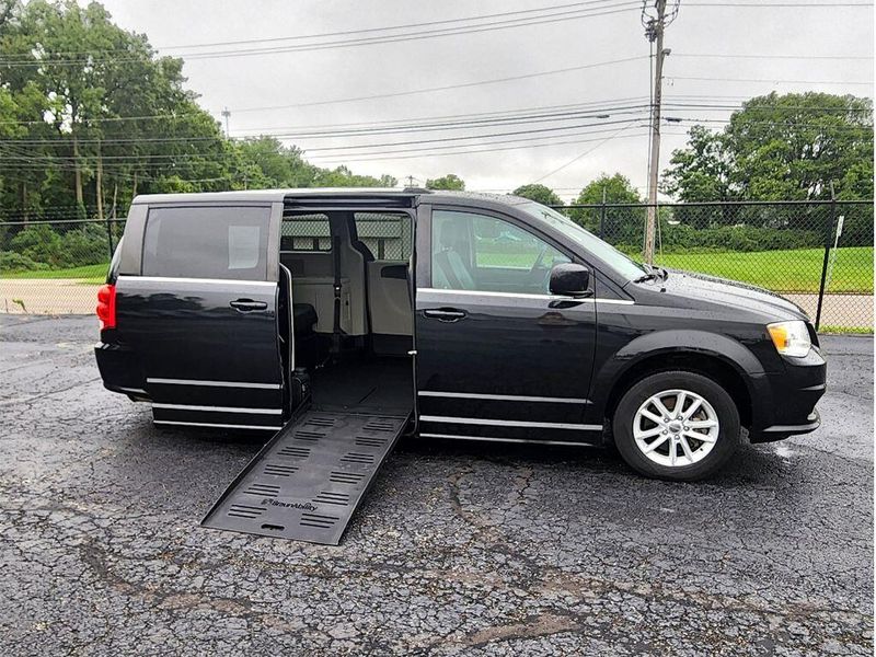 Used 2019 Dodge Grand Caravan SXT