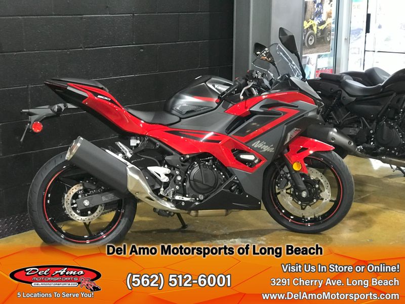 2025 Kawasaki NINJA 500 SE ABS Image 4