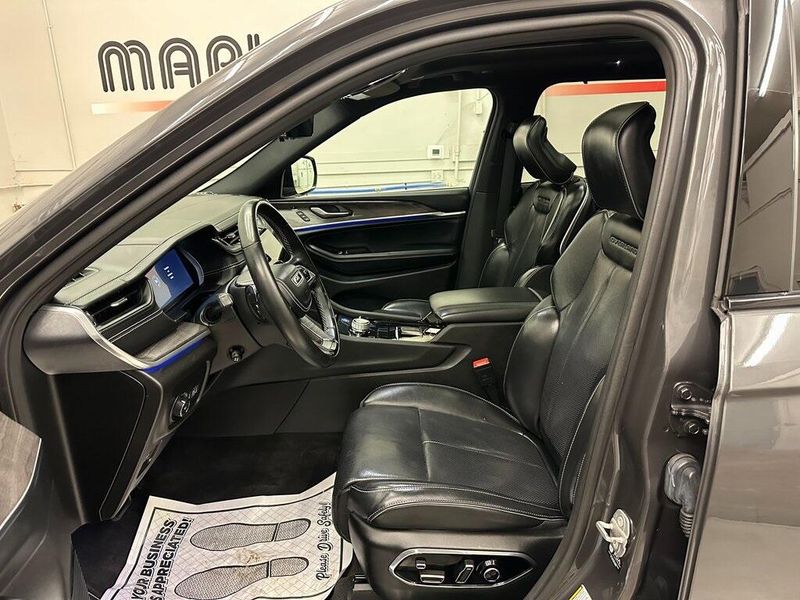 2021 Jeep Grand Cherokee Overland photo 15