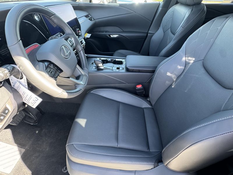 New 2026 Lexus RX 350h F SPORT DesignImage 21