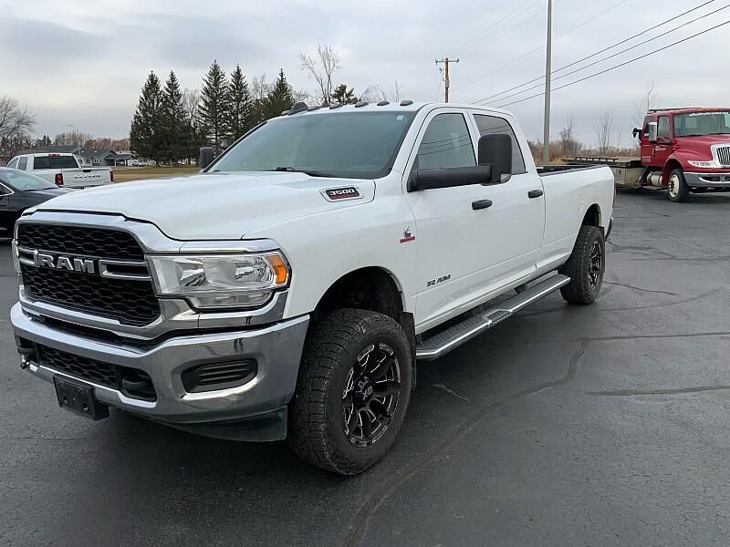 2021 Ram 3500 Tradesman photo 2