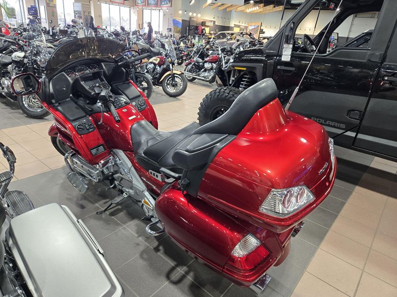 USED 2008 HONDA GOLD WING Image 12