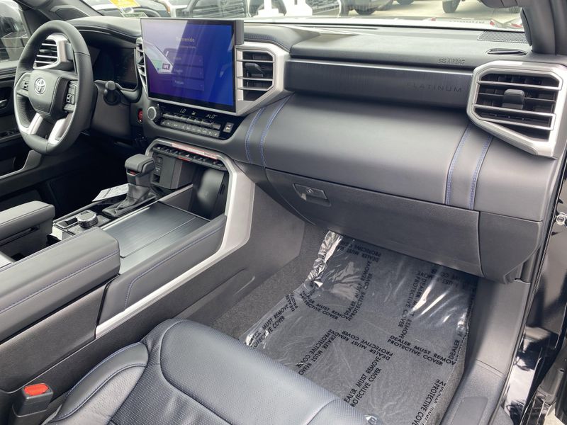 2025 Toyota Tundra Platinum HybridImage 9