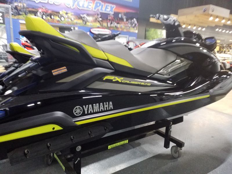 2023 Yamaha FX CRUISER SVHO WITH AUDIO SYSTEM BLACK WITH TITAN GRAY Image 7
