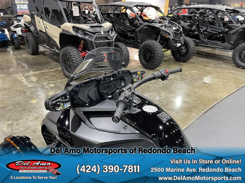 2023 Can-Am H8PA  in a MONOLITH BLACK SATIN / DARK exterior color. Del Amo Motorsports of Redondo Beach (424) 304-1660 delamomotorsports.com 