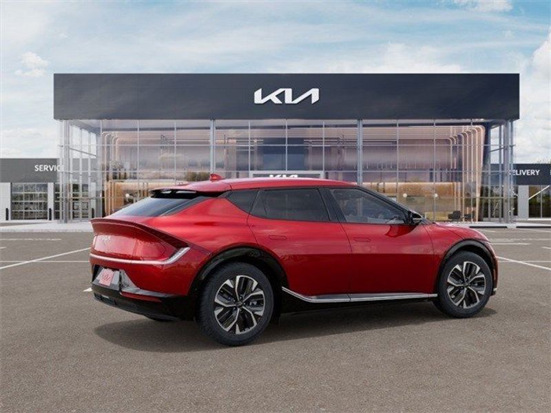 2023 Kia EV6 WindImage 6
