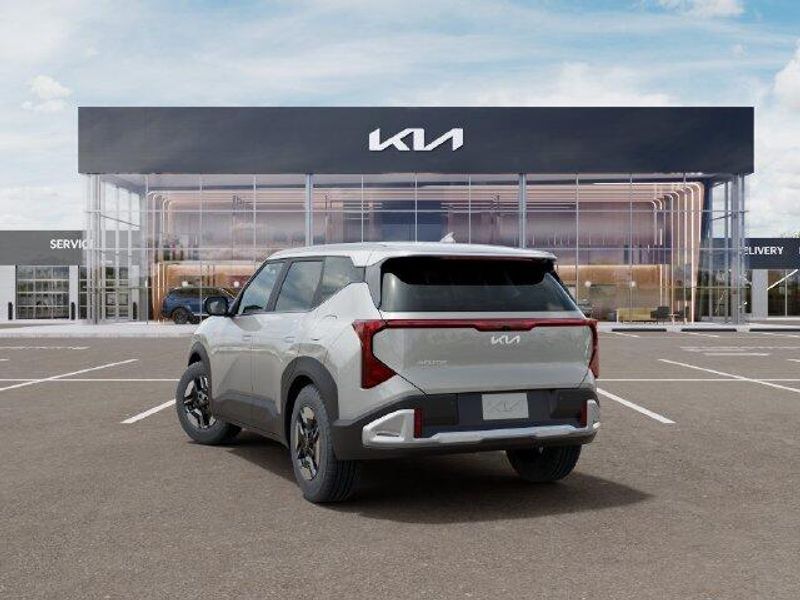 New 2027 Kia Seltos LXImage 5