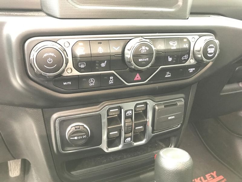 Used 2022 Jeep Wrangler Unlimited WillysImage 23