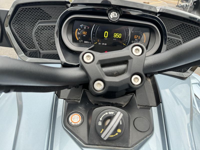 2021 Can-Am RD SPYDER F3 LTD BLUEImage 10