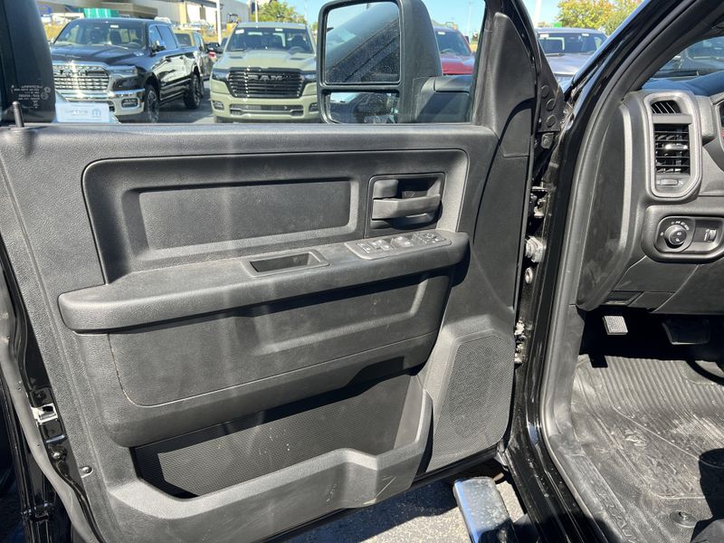 New 2026 RAM 3500 Chassis Cab TradesmanImage 12