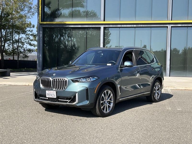 2025 BMW X5 sDrive40iImage 2