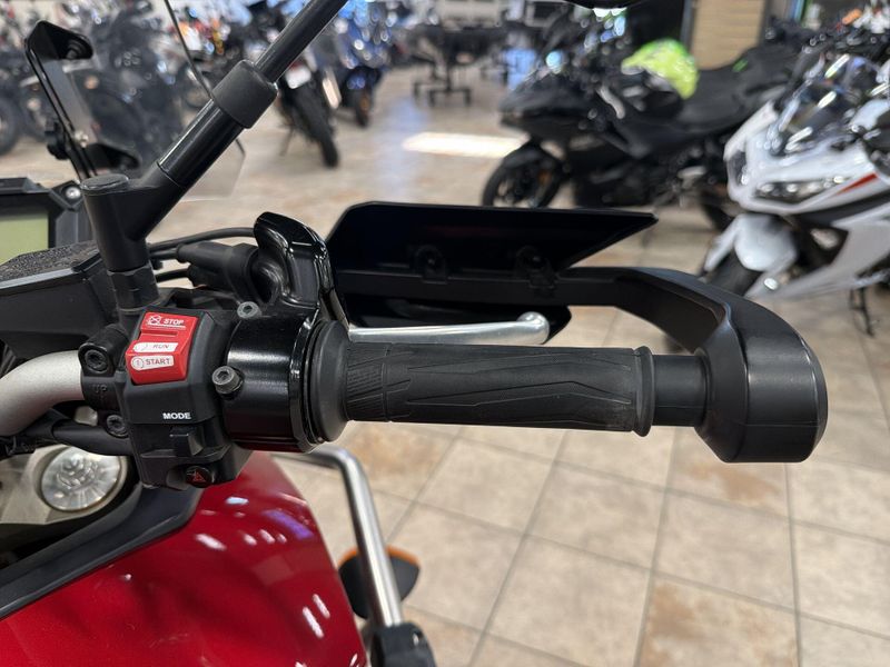 Used 2015 Yamaha FJ-09 Image 24