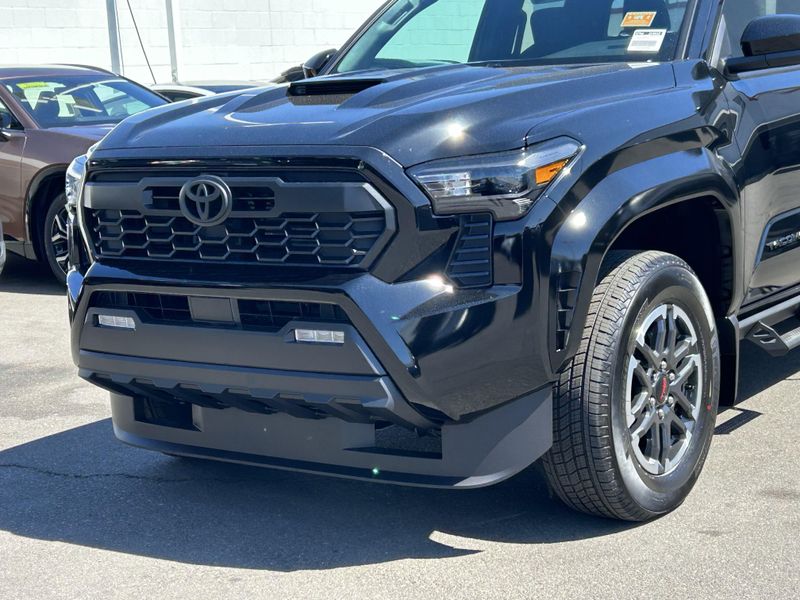 New 2025 Toyota Tacoma TRD SportImage 7
