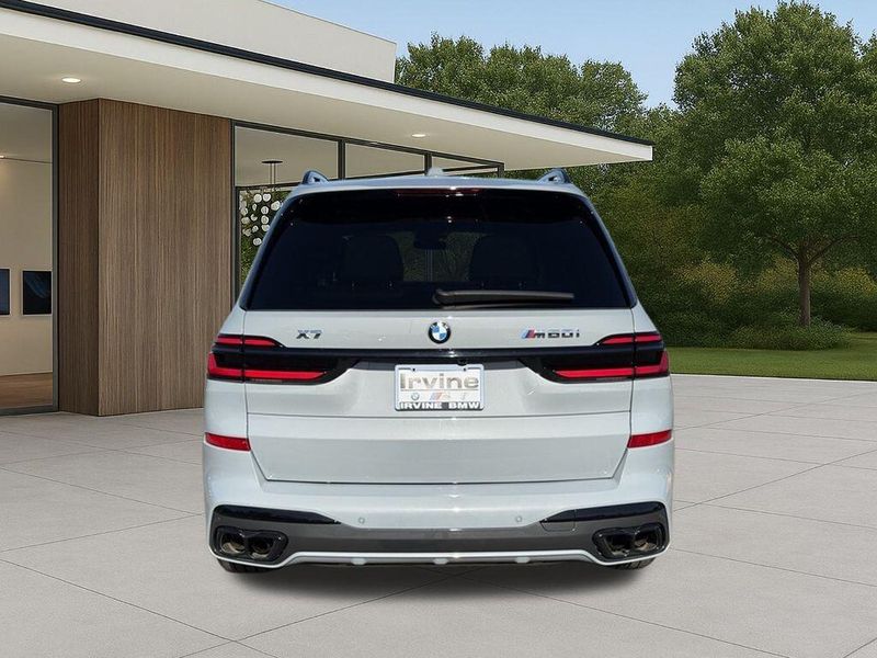 Used 2025 BMW X7 M60iImage 10
