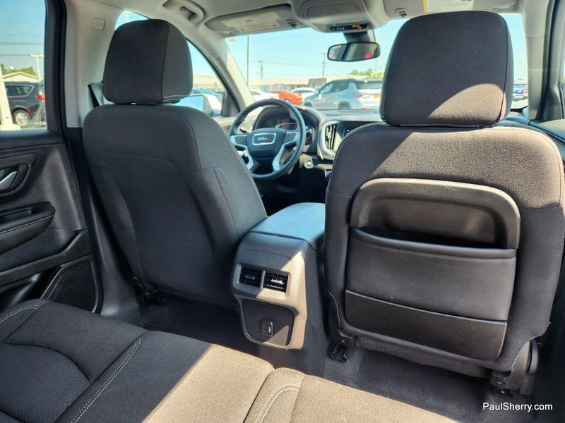 Used 2023 GMC Terrain SLE