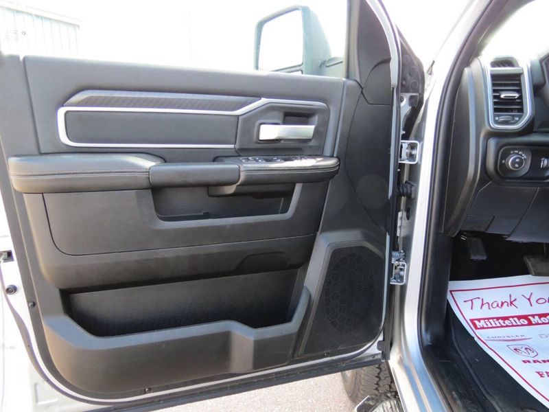 Used 2026 RAM 2500 Big Horn 4x4 4dr Crew Cab 6.3 ft. SB PickupImage 10