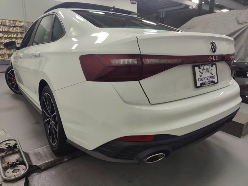 Used 2025 Volkswagen Jetta GLI Autobahn w/SunroofImage 12