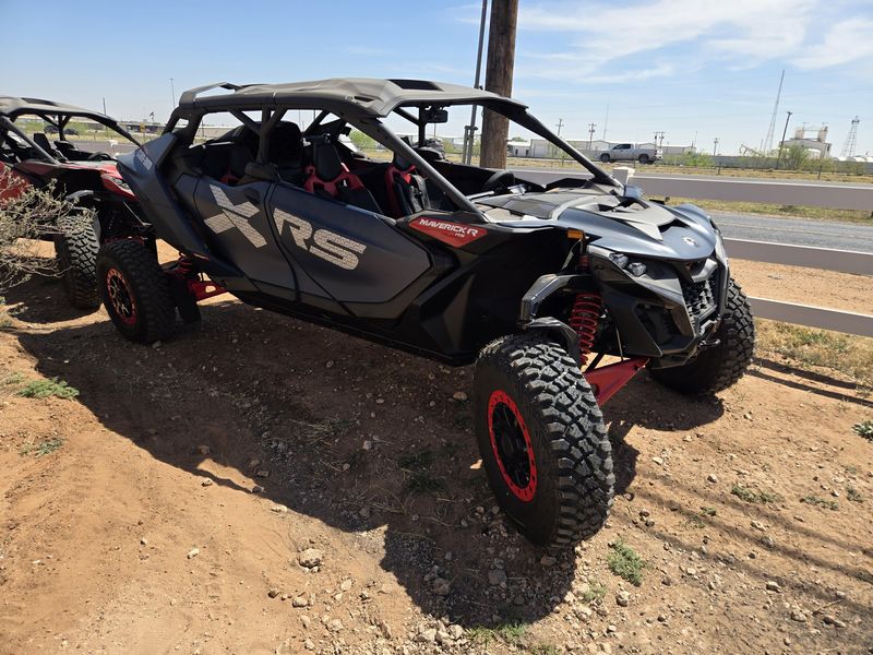 NEW 2026 CAN-AM MAVERICK R MAX X WITH SMARTSHOX 999T DCT Image 1