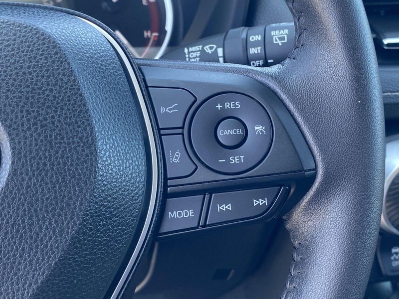 2024 Toyota RAV4 XLE PremiumImage 28