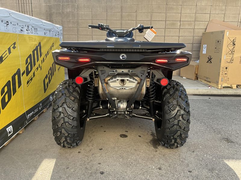 New 2025 Can-Am OUTLANDER 850 Image 6