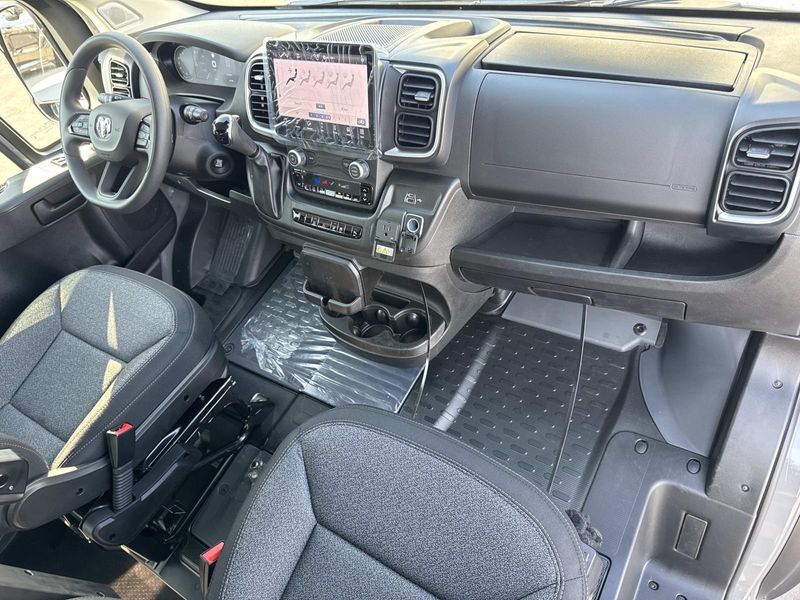 New 2026 RAM Promaster 2500 Slt+ Window Van High Roof 159' Wb