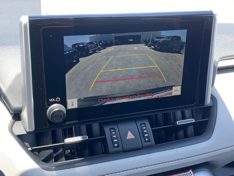 2025 Toyota RAV4 XLE PremiumImage 16