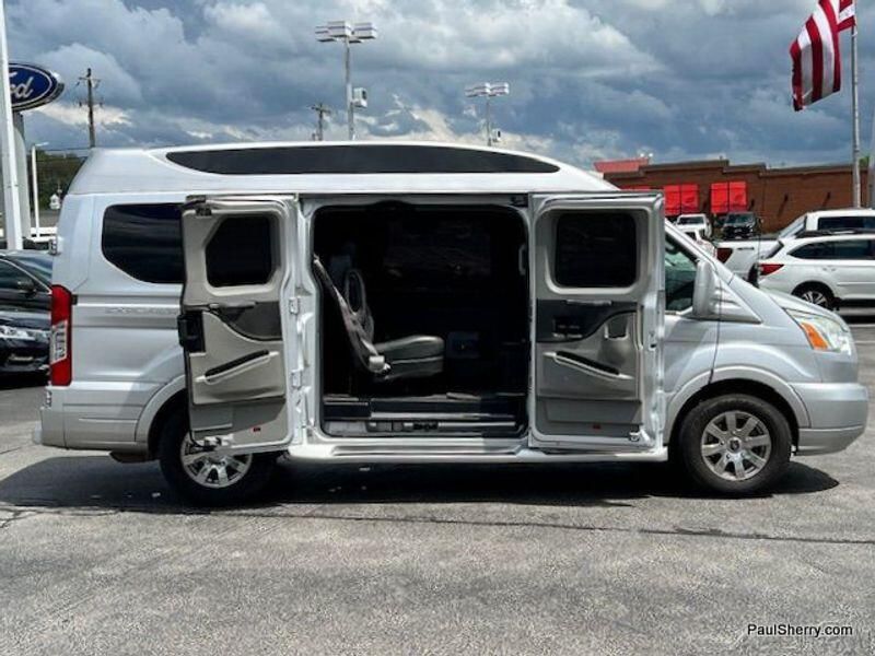 2017 Ford Transit-150 XLTImage 4