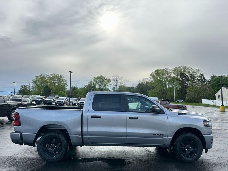 2025 RAM 1500 Tradesman Crew Cab 4x4 5