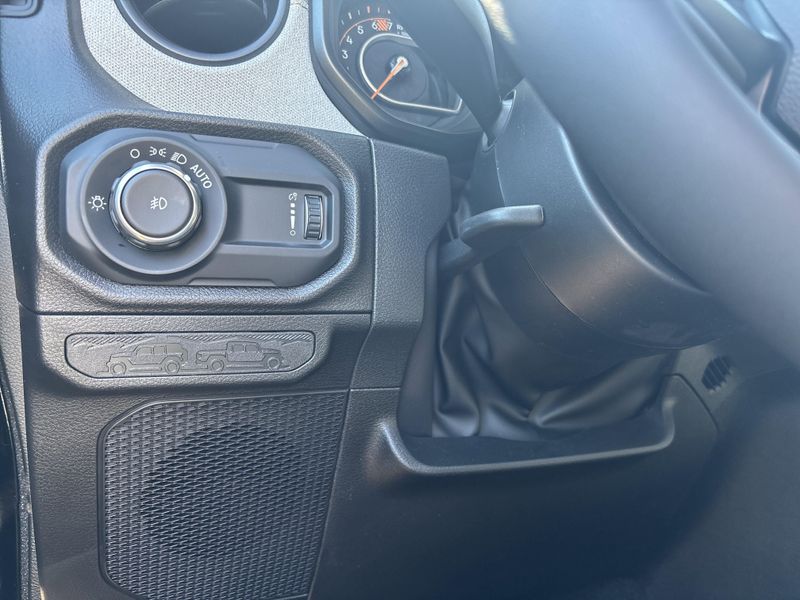 New 2026 Jeep Wrangler 4-door Sport SImage 28