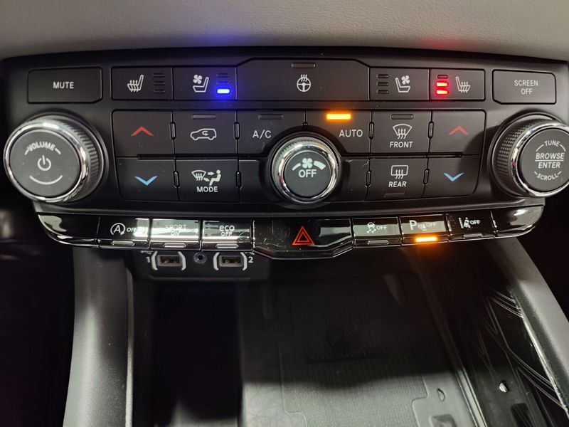 2024 Dodge Durango Citadel 3.6L AWD w/Sunroof/NavImage 25