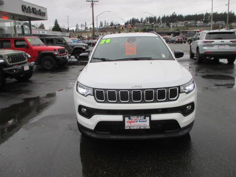 Used 2024 Jeep Compass LatitudeImage 3