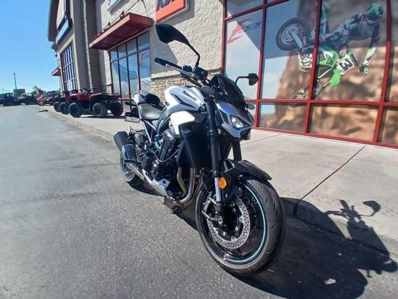 New 2025 Kawasaki Z900 ABS 