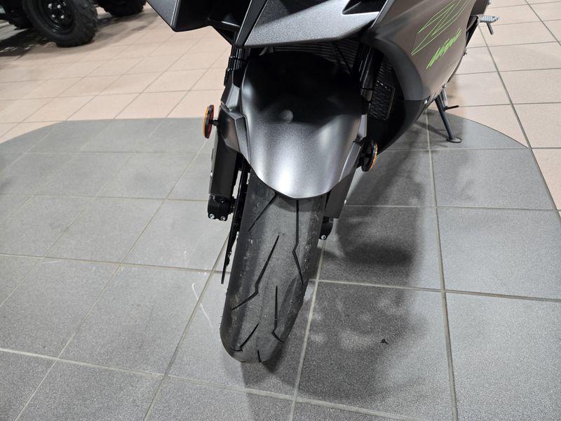 2025 Kawasaki NINJA ZX10RR ABS Image 13