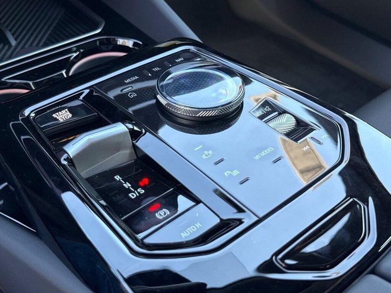 New 2027 BMW 5 Series 540i xDriveImage 23