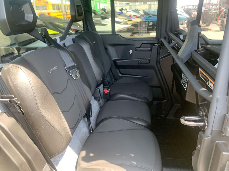 New 2025 Can-Am DEFENDER MAX LIMITED CAB HD10 Image 24